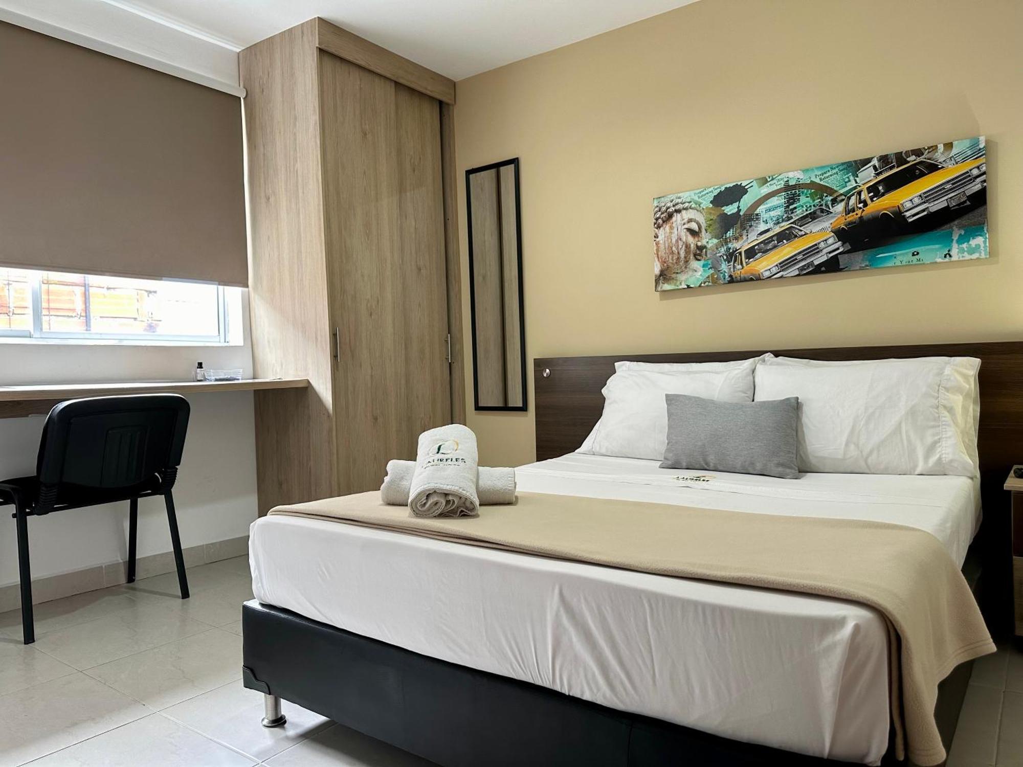 Laureles Guest House Lgh Hotel Medellin Exterior photo